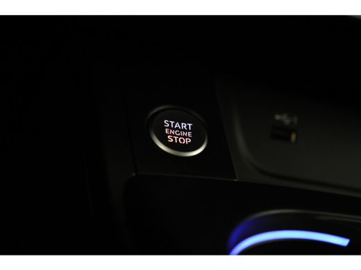 Audi A4 Avant 35 TFSI S edition Sportstoel, leer, Virtual, Climate, Trekhaak ActivLease financial lease