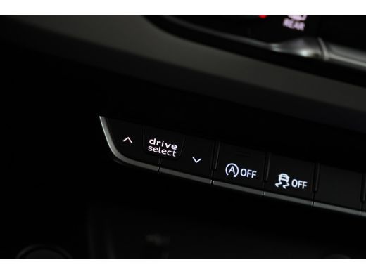 Audi A4 Avant 35 TFSI S edition Sportstoel, leer, Virtual, Climate, Trekhaak ActivLease financial lease
