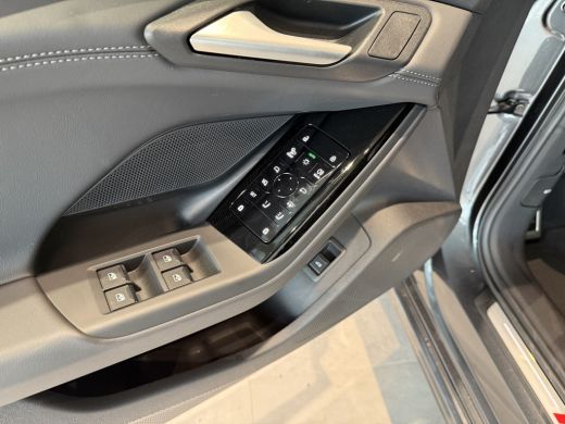 Audi A6 Avant e-tron S edition 83 kWh / 286 pk Trekhaak | Privacy Glas ActivLease financial lease