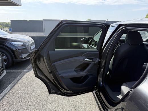 Audi A6 Avant e-tron Avant e-tron S edition 83 kWh | Privacy glas | Rode remzadels | 286 pk ActivLease financial lease
