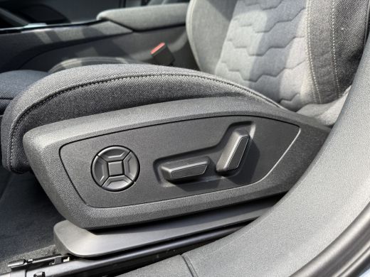 Audi A6 Avant e-tron Avant e-tron S edition 83 kWh | Privacy glas | Rode remzadels | 286 pk ActivLease financial lease