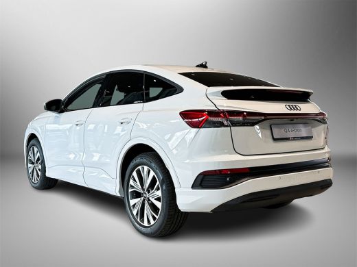 Audi Q4 e-tron 45 quattro Advanced edition 82 kWh Assistentiepakket | Comfortpakket | 286 pk ActivLease financial lease