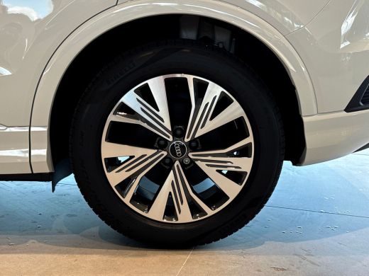 Audi Q4 e-tron 45 quattro Advanced edition 82 kWh Assistentiepakket | Comfortpakket | 286 pk ActivLease financial lease