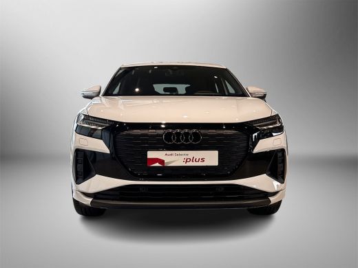 Audi Q4 e-tron 45 quattro Advanced edition 82 kWh Assistentiepakket | Comfortpakket | 286 pk ActivLease financial lease