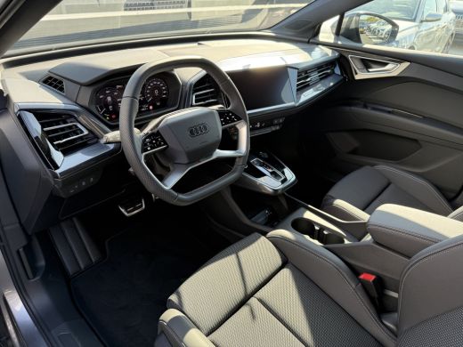 Audi Q4 e-tron 45 quattro S Edition 82 kWh | Trekhaak | Comfortpakket | 286 pk ActivLease financial lease