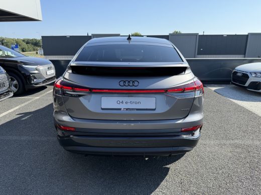 Audi Q4 e-tron 45 quattro S Edition 82 kWh | Trekhaak | Comfortpakket | 286 pk ActivLease financial lease