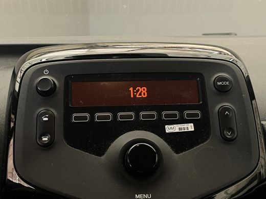 Citroën C1 1.0 VTi Feel | Bluetooth telefoonvoorbereiding | Elektrische ramen voor | Radio ActivLease financial lease