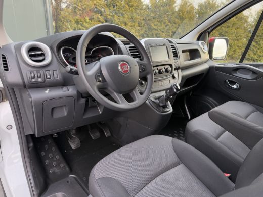 Fiat Talento 2.0 MultiJet 146 PK / L1H1 / 1e EIG. / TREKHAAK / AIRCO / CRUISE / DAB / 3-ZITS ActivLease financial lease