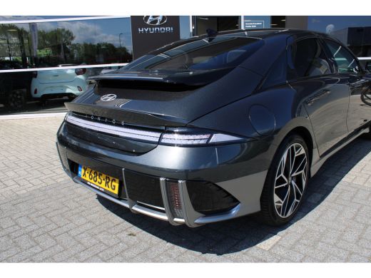 Hyundai IONIQ 6 Lounge 77.4 kWh | Wit interieur | Weinig kilometers | 360 graden camera | Elektrisch bedienbare v... ActivLease financial lease