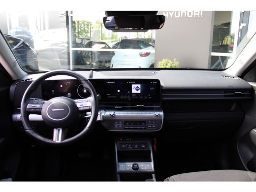 Hyundai KONA Electric Comfort Smart 65.4 kWh | Stoelbekleding, stof | Achteruitrijcamera | Parkeersensoren achter | Sto... ActivLease financial lease