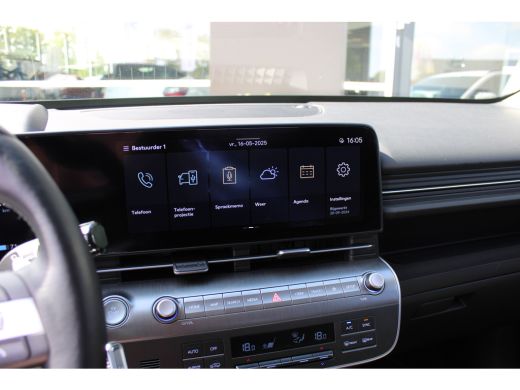 Hyundai KONA Electric Comfort Smart 65.4 kWh | Stoelbekleding, stof | Achteruitrijcamera | Parkeersensoren achter | Sto... ActivLease financial lease