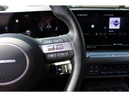 Hyundai KONA Electric Comfort Smart 65.4 kWh | Stoelbekleding, stof | Achteruitrijcamera | Parkeersensoren achter | Sto... ActivLease financial lease