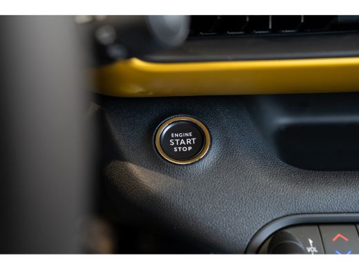 Jeep Avenger Summit 54 kWh | Warmtepomp | Climate Controle | Camera | LM | Apple Carplay & Android auto | ActivLease financial lease
