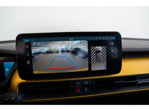 Jeep Avenger Summit 54 kWh | Warmtepomp | Climate Controle | Camera | LM | Apple Carplay & Android auto | ActivLease financial lease