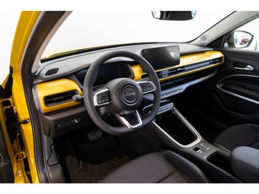 Jeep Avenger Summit 54 kWh | Warmtepomp | Climate Controle | Camera | LM | Apple Carplay & Android auto | ActivLease financial lease