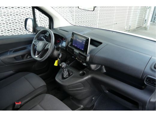 Opel Combo | Navigatie | Camera | Lichtmetaal | 3-Zits | Trekhaak ActivLease financial lease
