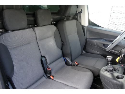 Opel Combo | Navigatie | Camera | Lichtmetaal | 3-Zits | Trekhaak ActivLease financial lease