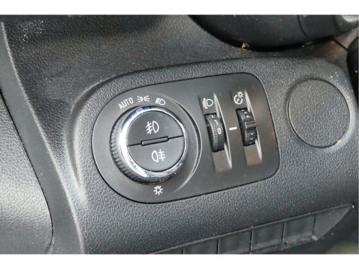 Opel Combo | Navigatie | Camera | Lichtmetaal | 3-Zits | Trekhaak ActivLease financial lease