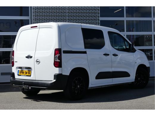Opel Combo | Navigatie | Camera | Lichtmetaal | 3-Zits | Trekhaak ActivLease financial lease