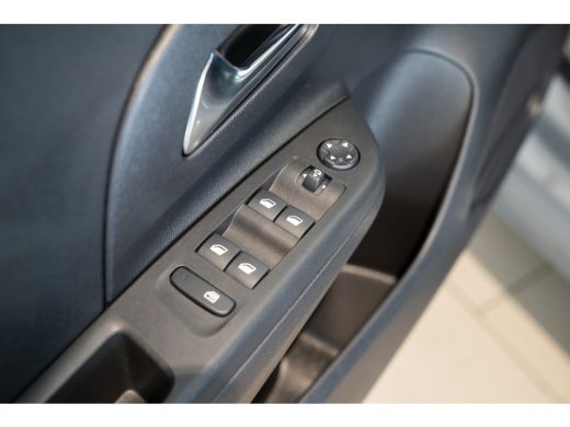 Opel Corsa 1.2 Turbo Automaat Edition | Camera | Dodehoek bewaking | Apple Carplay & Android Auto | Digitaal... ActivLease financial lease