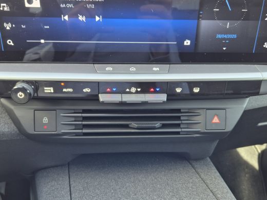 Opel Grandland 1.2 130PK Turbo | Hybrid GS Automaat | Achteruitrijcamera | Parkeersensoren voor & achter | Adapt... ActivLease financial lease