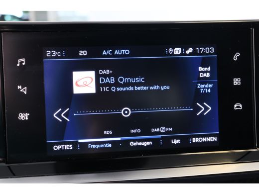 Peugeot 2008 1.2 PureTech Active Pack 100 | Navi | Cruise | Clima | Parkeersensoren | Parelmoer | 16" Lichtmet... ActivLease financial lease