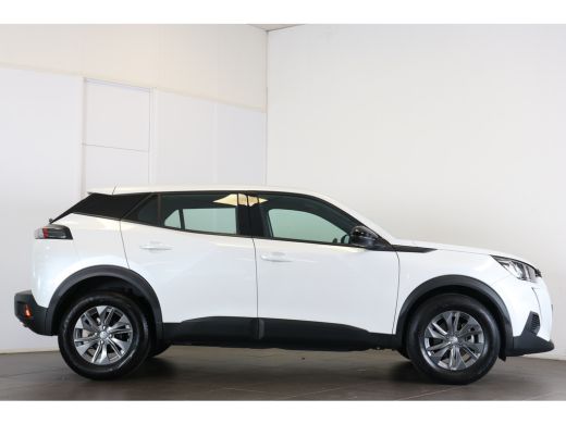 Peugeot 2008 1.2 PureTech Active Pack 100 | Navi | Cruise | Clima | Parkeersensoren | Parelmoer | 16" Lichtmet... ActivLease financial lease