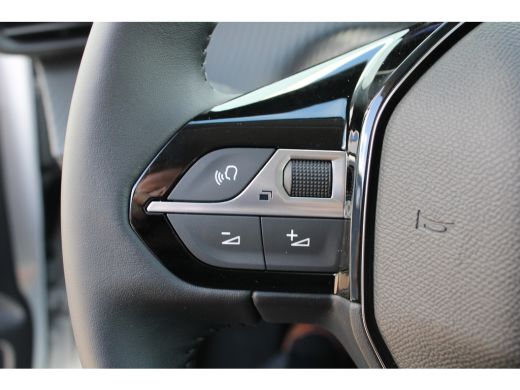 Peugeot 208 1.2 PureTech 100 Allure | Navigatie | Camera | Apple carplay | Trekhaak | Nieuw | ActivLease financial lease