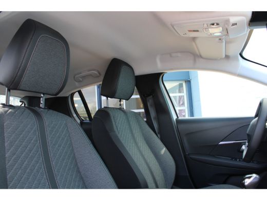 Peugeot 208 1.2 PureTech 100 Allure | Navigatie | Camera | Apple carplay | Trekhaak | Nieuw | ActivLease financial lease