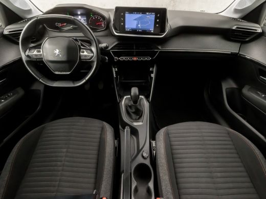 Peugeot 208 1.2 PureTech Sport (APPLE CARPLAY, GROOT NAVI, 360 CAMERA, LM VELGEN, SPORTSTOELEN, PARKEERSENSOR... ActivLease financial lease