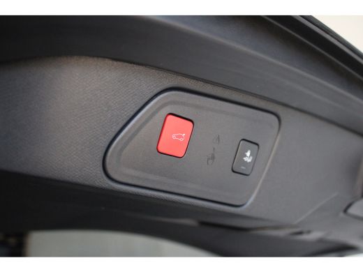 Peugeot 3008 1.2 Turbo 130-PK EAT8 AUTOMAAT GT CAMERA | ADAPTIVE CRUISE CONTROL | NAVI | STOELVERWARMING | DAB... ActivLease financial lease