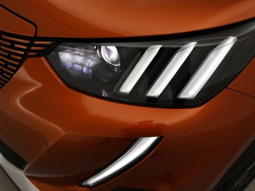 Peugeot e-2008 EV GT PACK 50 kWh + ADAPTIVE CRUISE | APPLE CARPLAY | SFEERVERLICHTING ActivLease financial lease