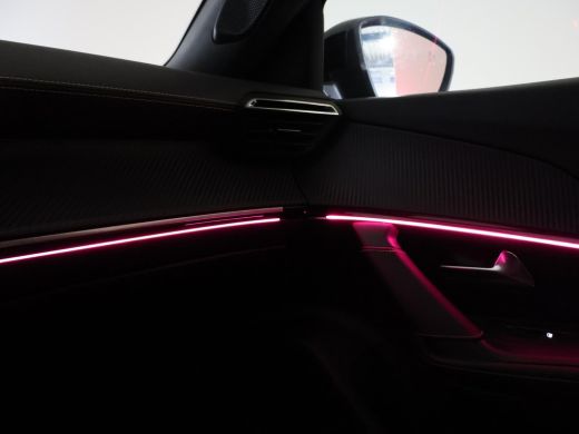 Peugeot e-2008 EV GT PACK 50 kWh + ADAPTIVE CRUISE | APPLE CARPLAY | SFEERVERLICHTING ActivLease financial lease