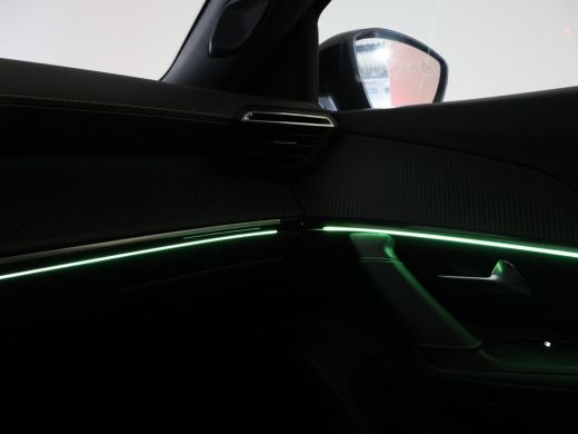 Peugeot e-2008 EV GT PACK 50 kWh + ADAPTIVE CRUISE | APPLE CARPLAY | SFEERVERLICHTING ActivLease financial lease