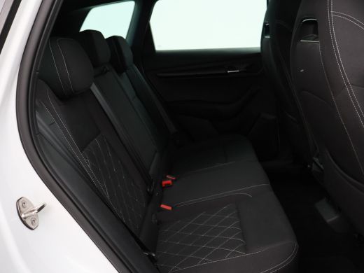 Skoda Karoq 1.5 TSI 150 PK DSG AUT. SPORTLINE + 19 INCH | VIRTUAL COCKPIT | ADAPTIVE CRUISE | ELEK. TREKHAAK ... ActivLease financial lease