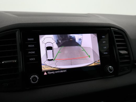 Skoda Karoq 1.5 TSI 150 PK DSG AUT. SPORTLINE + 19 INCH | VIRTUAL COCKPIT | ADAPTIVE CRUISE | ELEK. TREKHAAK ... ActivLease financial lease