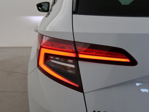 Skoda Karoq 1.5 TSI 150 PK DSG AUT. SPORTLINE + 19 INCH | VIRTUAL COCKPIT | ADAPTIVE CRUISE | ELEK. TREKHAAK ... ActivLease financial lease