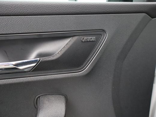 Skoda Karoq 1.5 TSI 150 PK DSG AUT. SPORTLINE + 19 INCH | VIRTUAL COCKPIT | ADAPTIVE CRUISE | ELEK. TREKHAAK ... ActivLease financial lease