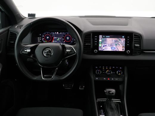 Skoda Karoq 1.5 TSI 150 PK DSG AUT. SPORTLINE + 19 INCH | VIRTUAL COCKPIT | ADAPTIVE CRUISE | ELEK. TREKHAAK ... ActivLease financial lease