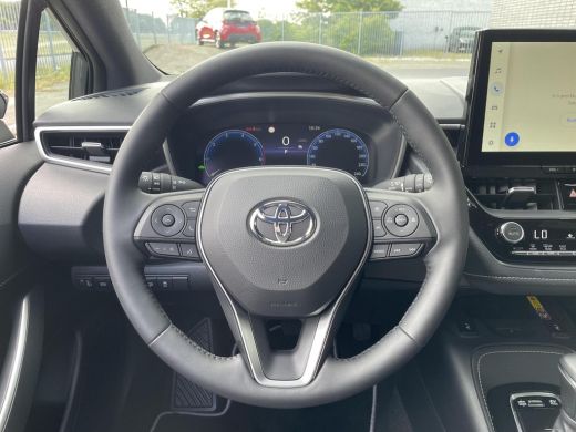 Toyota Corolla Touring Sports Hybrid 140 Dynamic ActivLease financial lease