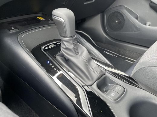 Toyota Corolla Touring Sports Hybrid 140 Dynamic ActivLease financial lease