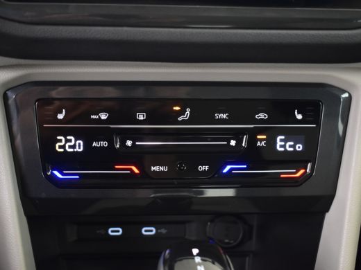 Volkswagen Tiguan 1.4 TSI eHybrid Elegance Panorama dak | Keyless | Navigatie | Adaptief cruise control | Stuur + s... ActivLease financial lease
