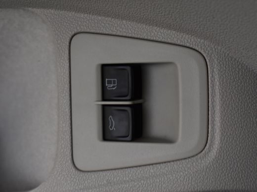 Volkswagen Tiguan 1.4 TSI eHybrid Elegance Panorama dak | Keyless | Navigatie | Adaptief cruise control | Stuur + s... ActivLease financial lease