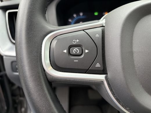 Volvo  XC60 2.0 T6 Plug-in Hybrid AWD 350pk | Apple Carplay/Android Auto|telefoonintegratie premium | Connect... ActivLease financial lease