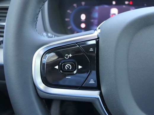 Volvo  XC90 T8 Plug-in hybrid AWD Ultra Dark | Bowers & Wilkins | Luchtvering | Massage | Stoelventilatie | T... ActivLease financial lease