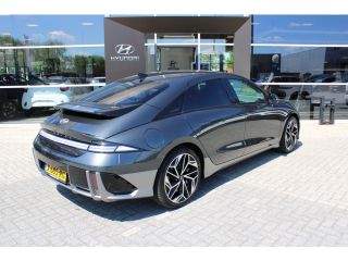 Hyundai IONIQ 6 Lounge 77.4 kWh | Wit interieur | Weinig kilometers | 360 graden camera | Elektrisch bedienbare v...