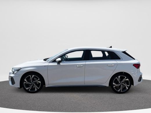 Audi A3 Sportback 35 TFSI S edition 150Pk |S line | Leder | Clima | A-Camera | PDC | ActivLease financial lease