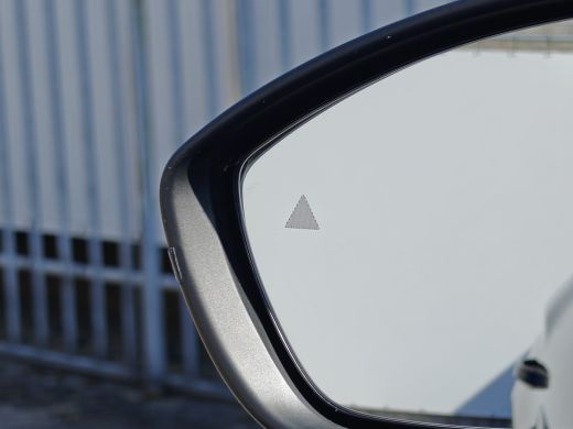 Citroën C3 Aircross 1.2 Hybrid 136 Max | Achteruitrijcamera | Comfortstoel(en) | Cruise control | Achteruitrijcamera ... ActivLease financial lease
