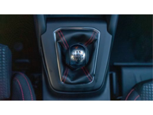 Ford Focus 1.0 125 pk Hybrid ST Line X | 18" Lichtmetalen velgen | Winter Pack | ActivLease financial lease