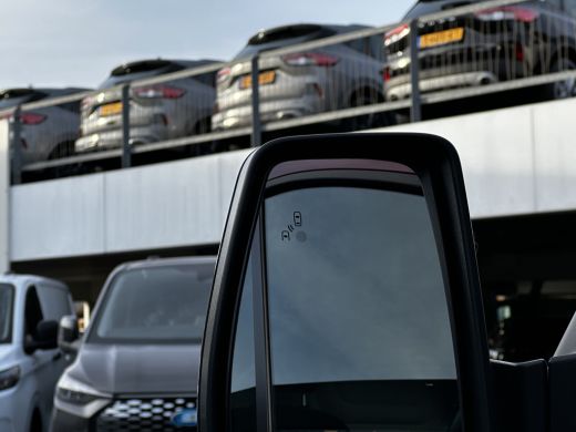 Ford Transit Custom 300 2.0 TDCI L1H1 Limited | Winterpakket | Cruise Controle | Airco | Parkeersensoren | Lichtmetal... ActivLease financial lease